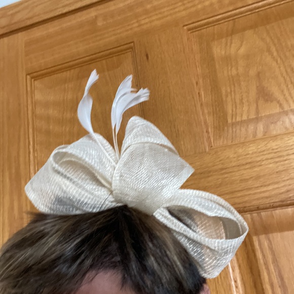 Fascinator - Picture 3 of 3